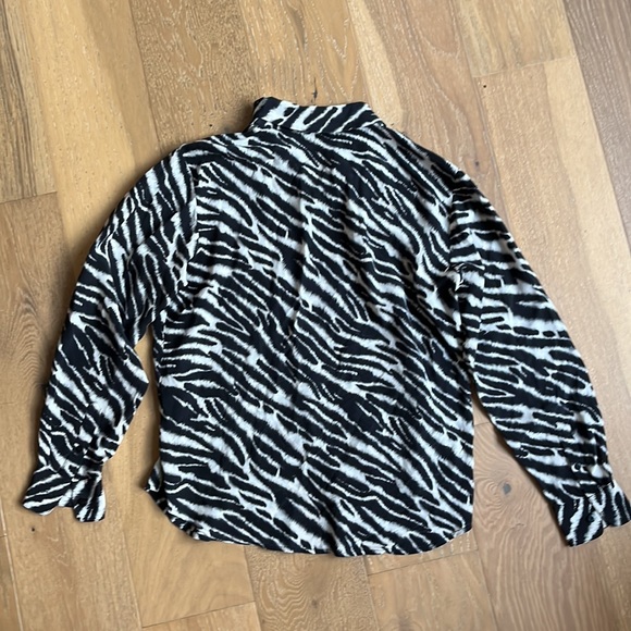 Zebra print blouse - Picture 3 of 3